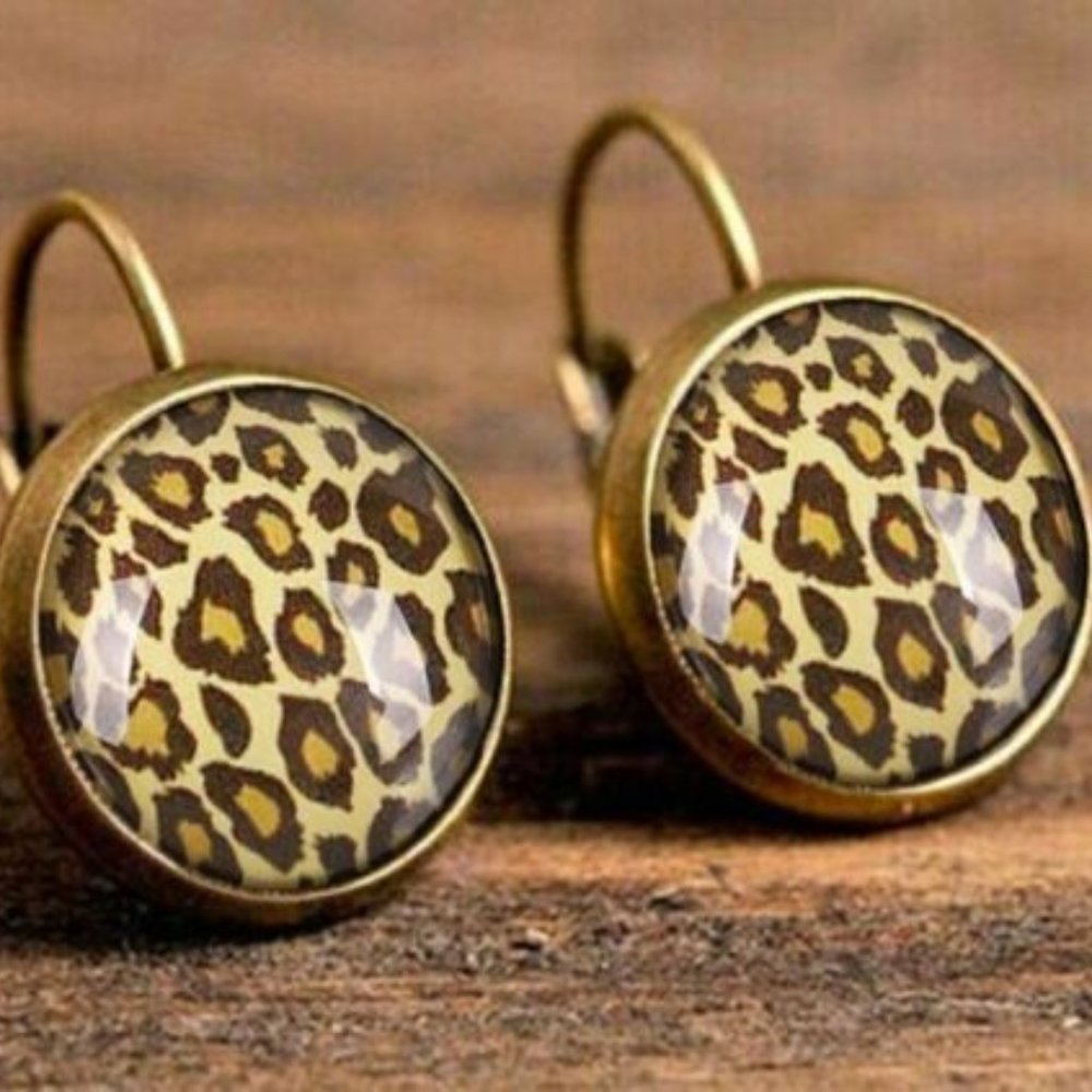 ANIMAL LEOPARD/CHEETAH PRINT DROP STYLE EARRINGS
